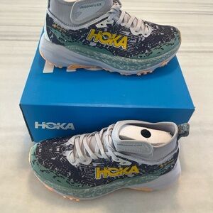 Hoka Speedgoat 6 GTX Sneakers in Black, Green & Yellow